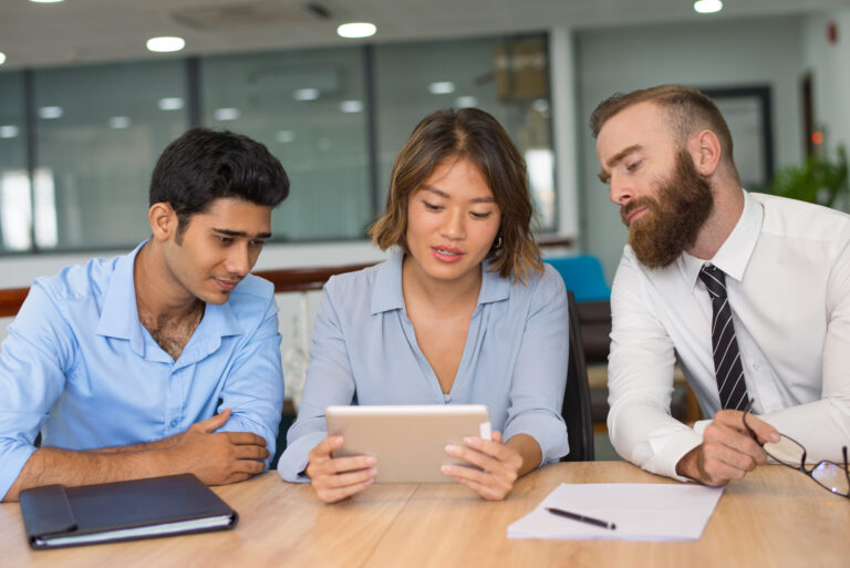 How to Choose Employee Engagement Survey Consultants in Raipur
